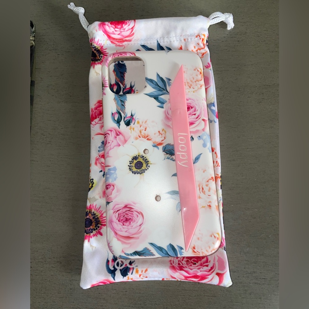 I phone 11 loopy case
